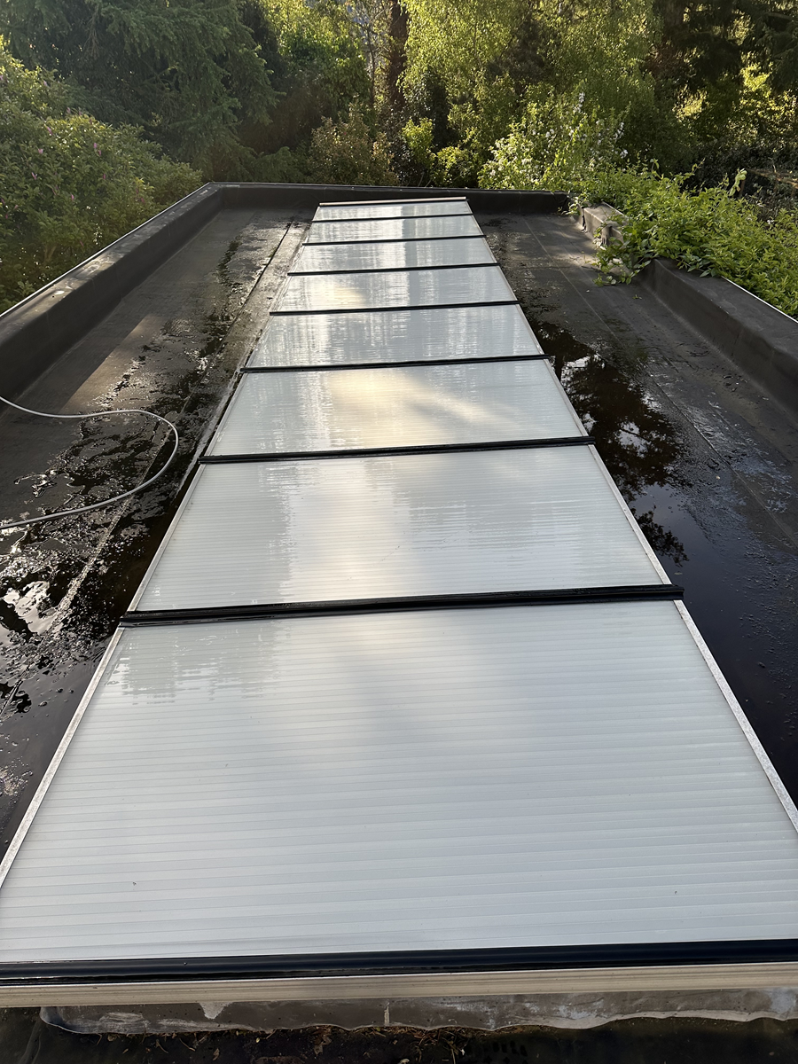 Schone veranda na reiniging door Meneerke Proper