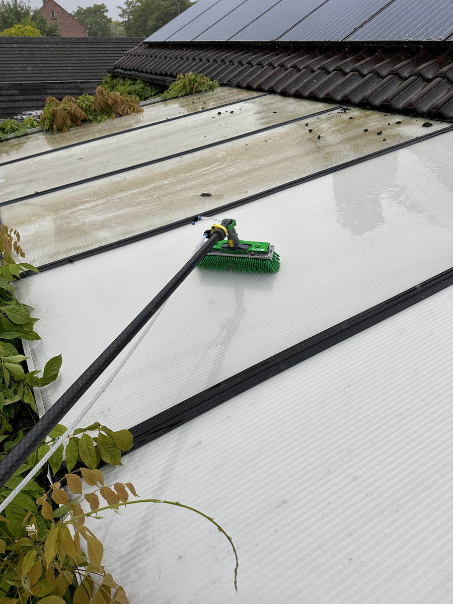 Professionele reiniging van veranda's en overkappingen in Waasland